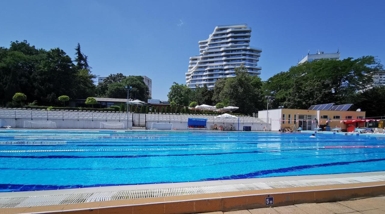 Luxury Apartments Alix Burgas Екстер'єр фото
