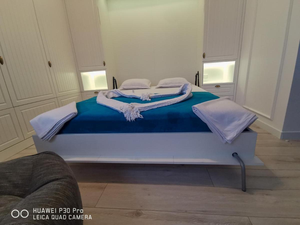 Luxury Apartments Alix Burgas Екстер'єр фото