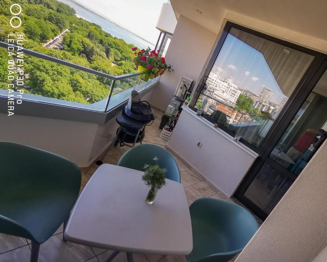 Luxury Apartments Alix Burgas Екстер'єр фото