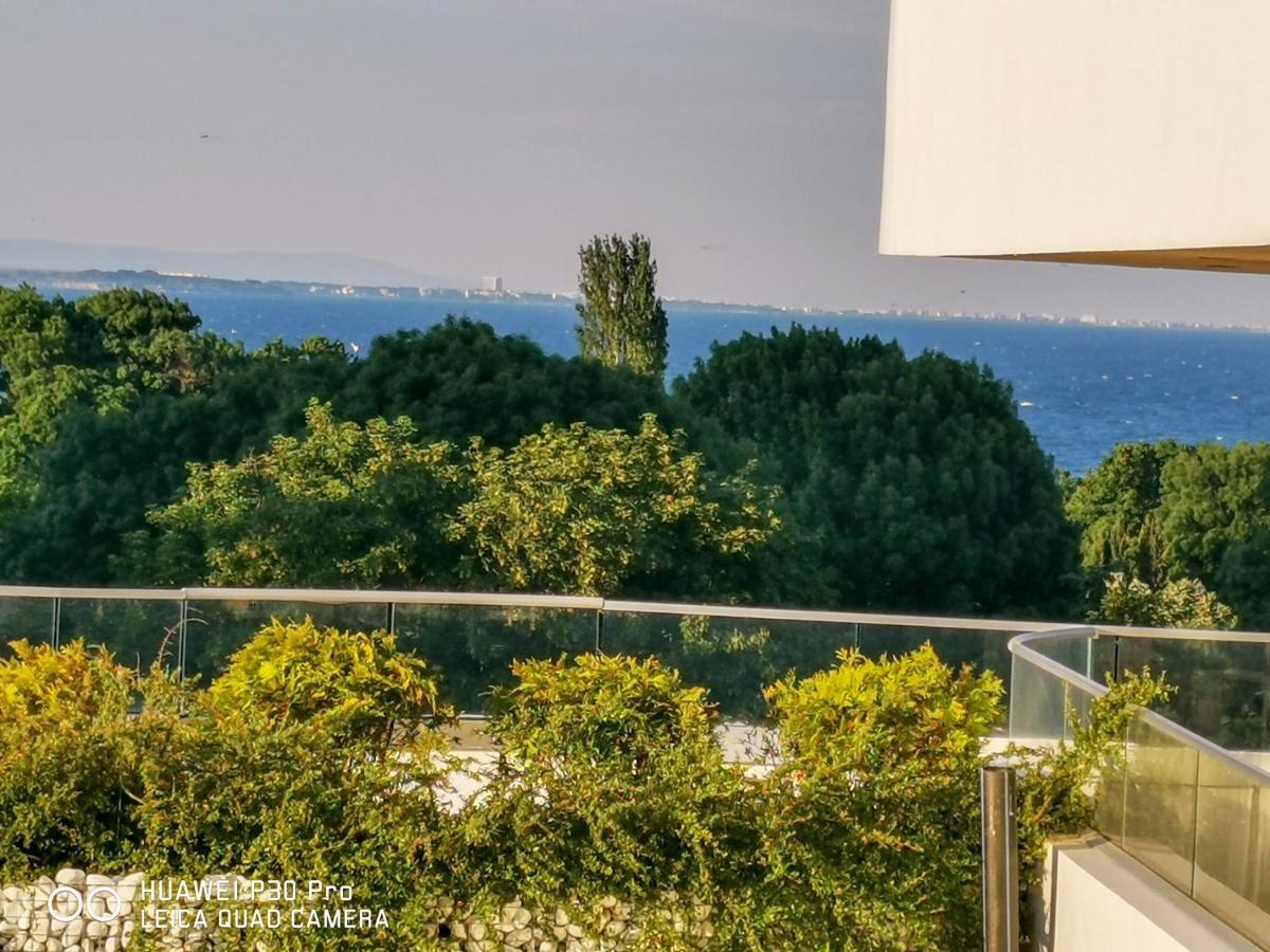 Luxury Apartments Alix Burgas Екстер'єр фото