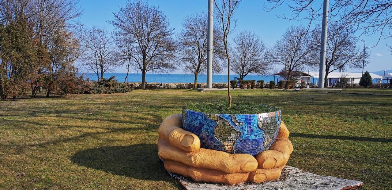Luxury Apartments Alix Burgas Екстер'єр фото
