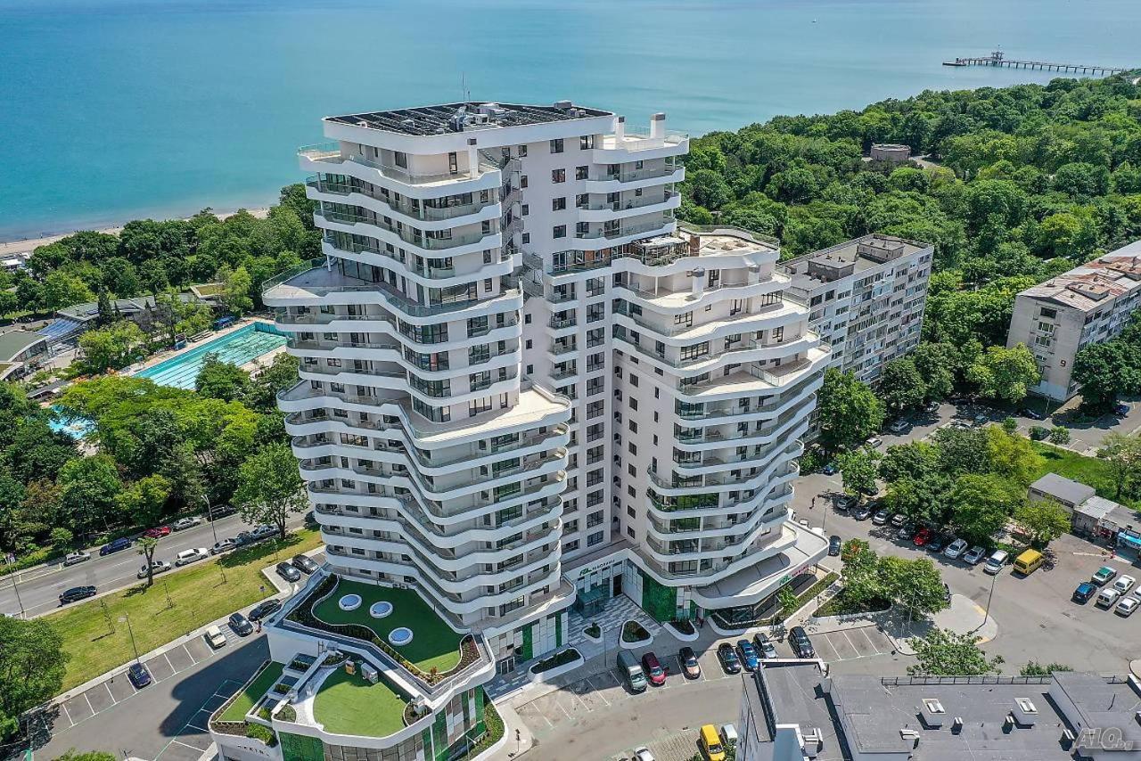Luxury Apartments Alix Burgas Екстер'єр фото